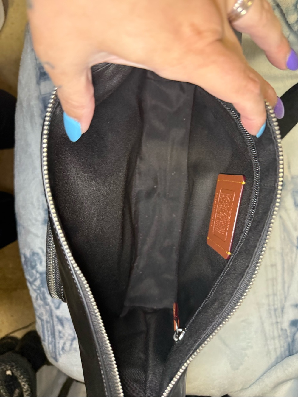 Coach Outlet Men's Finn Crossbody Bag With Pockets And Charms - Picture 8 of 8